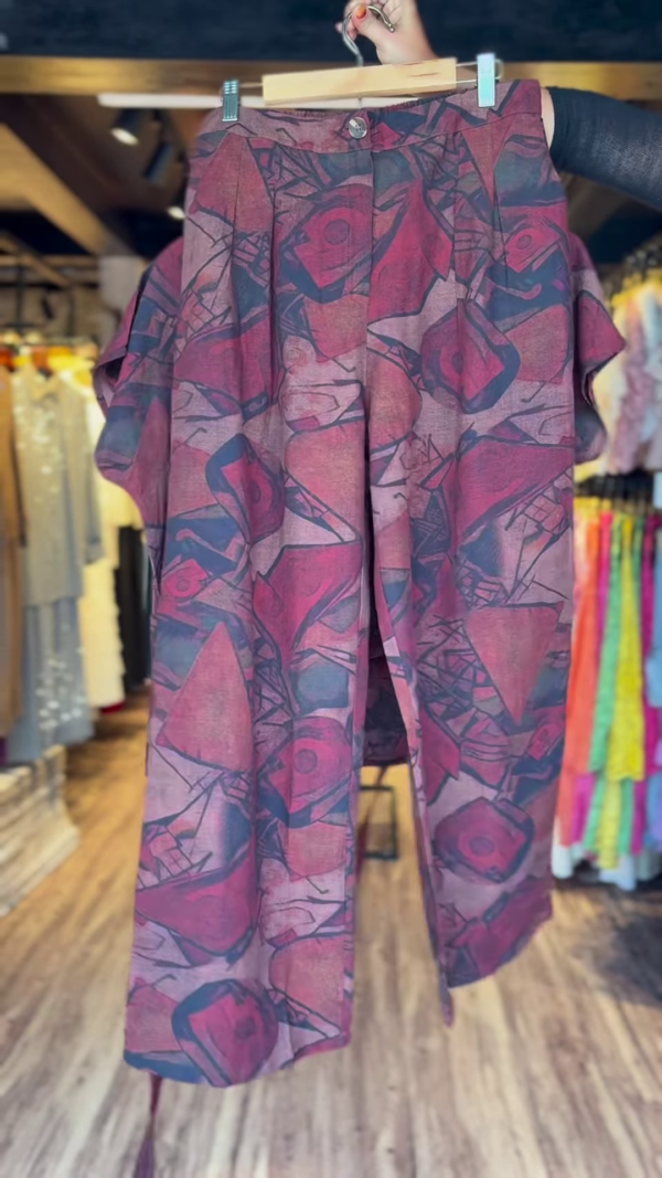 Abstract Print Co-ord Set for Women - Stylish Shirt and Shorts Combo - Casual Chic Outfit