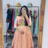 Women’s Light Green Tiered Ruffle Dress – Summer Casualwear with Mirror Portrait Styling