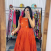 Women’s Light Green Tiered Ruffle Dress – Summer Casualwear with Mirror Portrait Styling