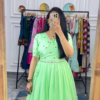 Women’s Light Green Tiered Ruffle Dress – Summer Casualwear with Mirror Portrait Styling