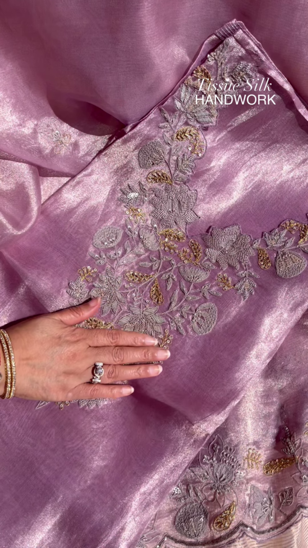 324-2.png Lilac Tissue Silk Handwork Saree Fabric