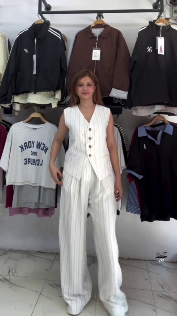 562-1.png White Striped Co-ord Set with Sleeveless Vest & Wide-Leg Pants