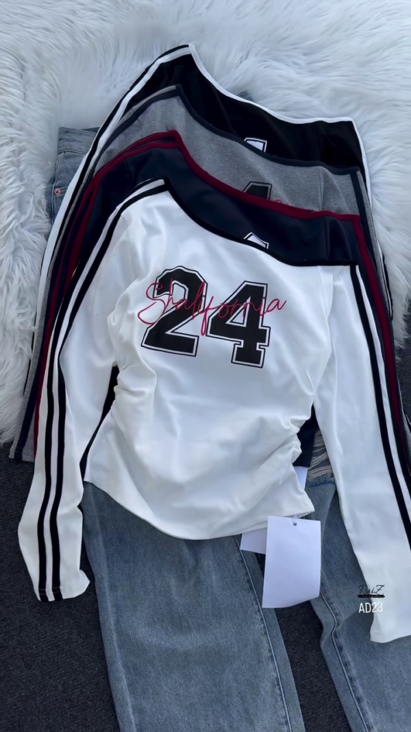 585-2.png Women’s Long Sleeve Graphic Stripe Sports Top