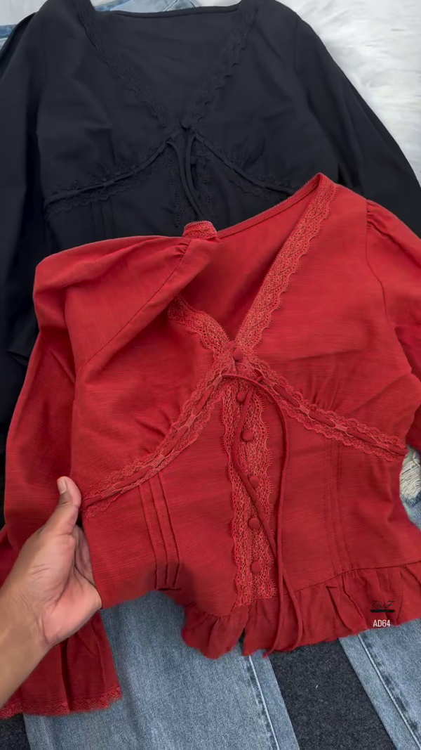 624-3.png Lace Trim V-Neck Blouse