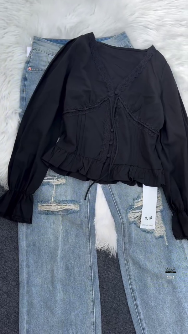 624-6.png Lace Trim V-Neck Blouse