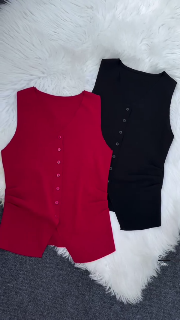 626-2.png Classic Button-Front Sleeveless Top
