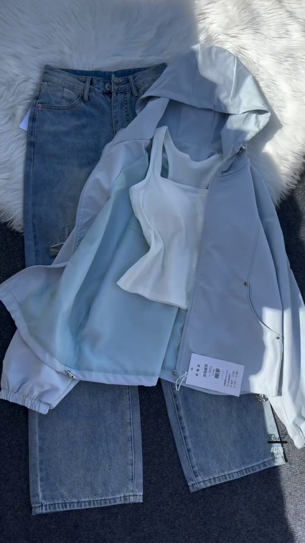 Casual Hooded Jacket & Denim Jeans Outfit Set
