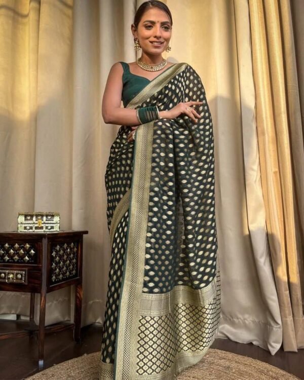 105_9e731826-ef9e-4fad-9173-ccc84c5c6992-1.jpg Beautiful Green Color Banarasi Jacquard Weaving Saree