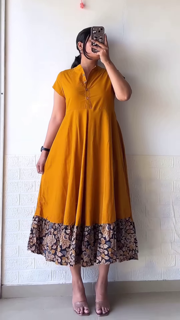 1177-5.png Women’s Leaf-Print Green Maxi Dress with Smocked Bodice and Tiered Skirt – Elegant Casualwear from Summer Portrait Series