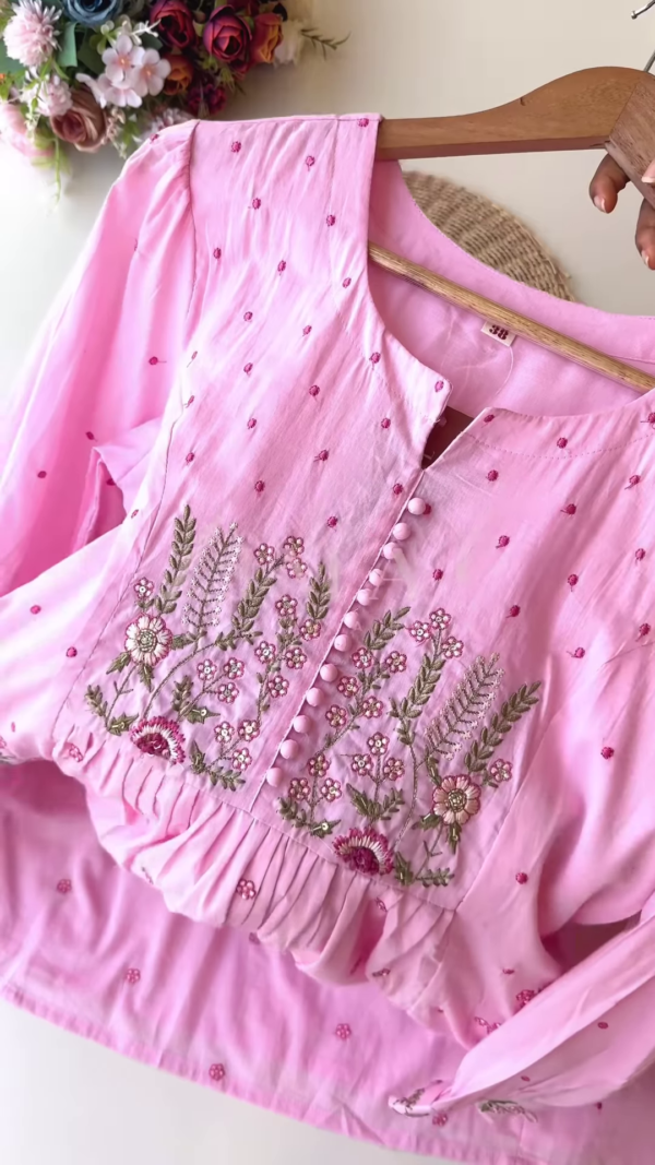 1200-10.png Women’s Light Green Floral Embroidered Long Kurti – Pastel Ethnicwear with White-Pink Motifs & Sleeve Detailing