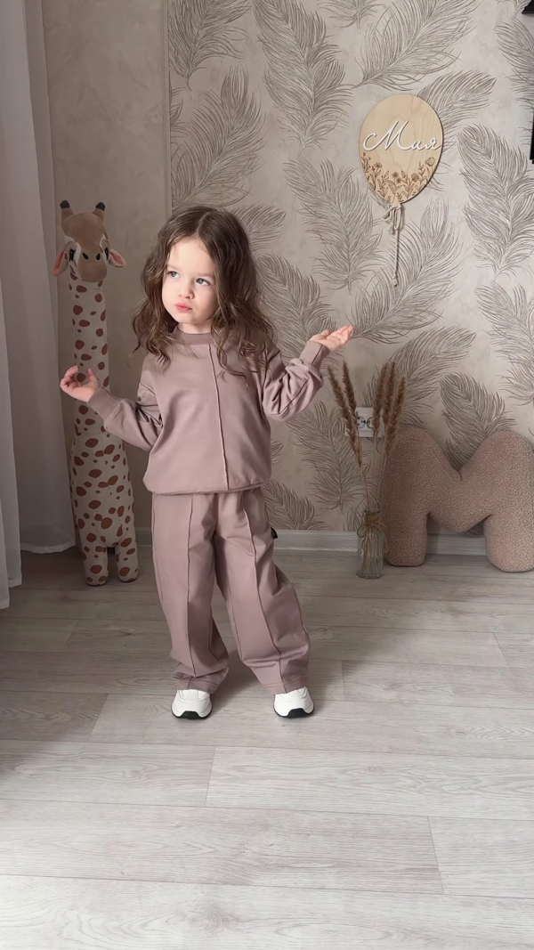 1207-4.png Kids’ Light Brown Co-Ord Set with Long Sleeves & White Sneakers – Neutral-Tone Outfit Styled with Giraffe Plush & Personalized Decor