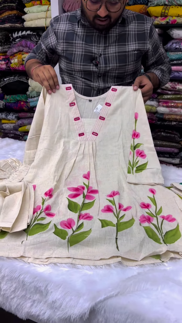 Cream Hand-Painted Floral Kurti with Pant – Elegant Ethnic Wear Set