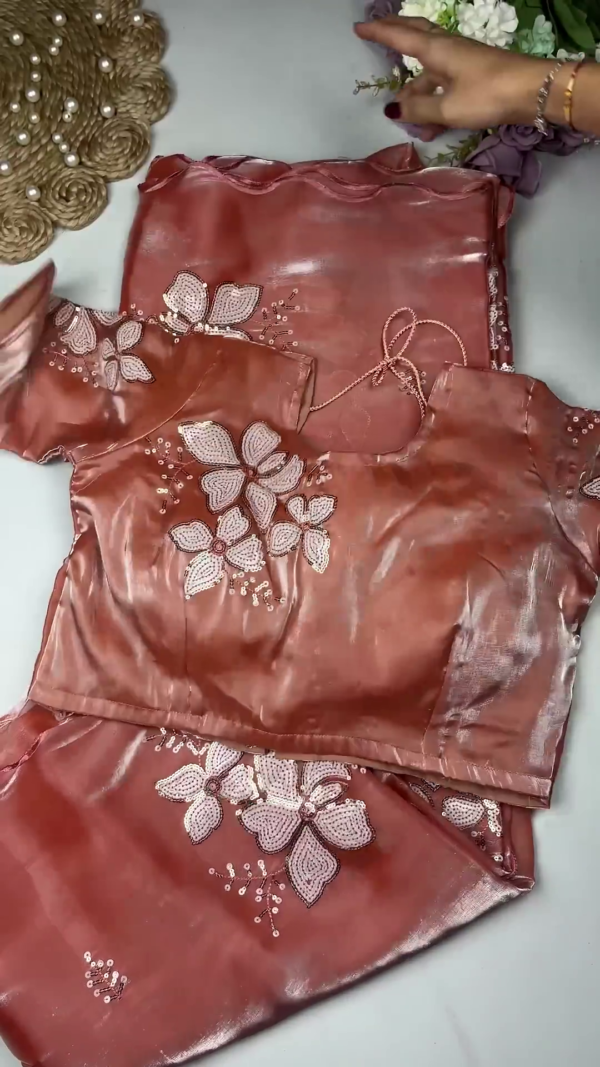 Lilac Orchid Embroidered Designer Blouse with Scalloped Dupatta Set