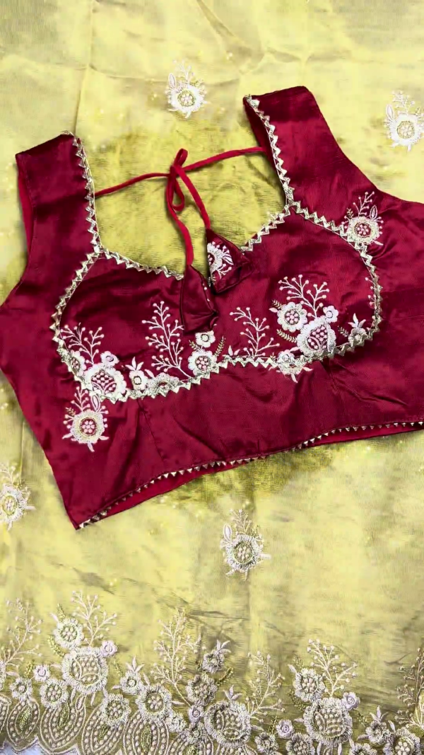 2650-4.png Regal Maroon Embroidered Blouse with Olive Green Scalloped Saree Set