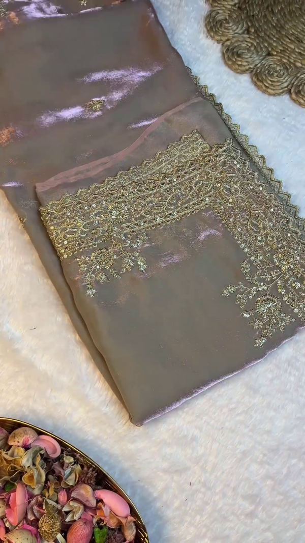 Luminous Rose-Gold Sequin Scalloped Dupatta