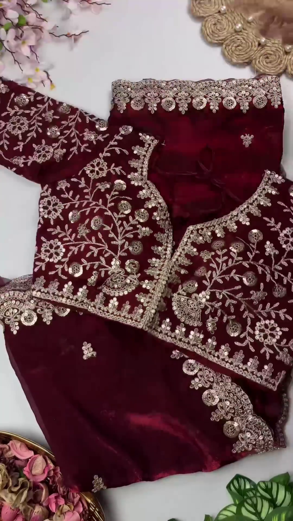 Grand Maroon Velvet Saree Set with Floral Zari jaal