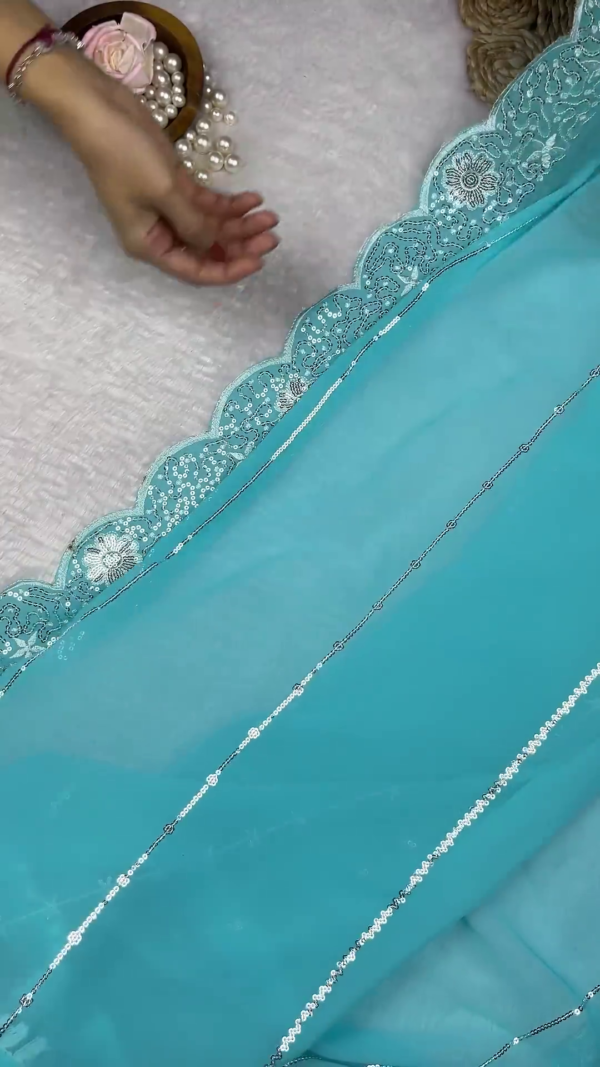 Turquoise Geometric Sequin Blouse with Diamond Lattice Embroidery
