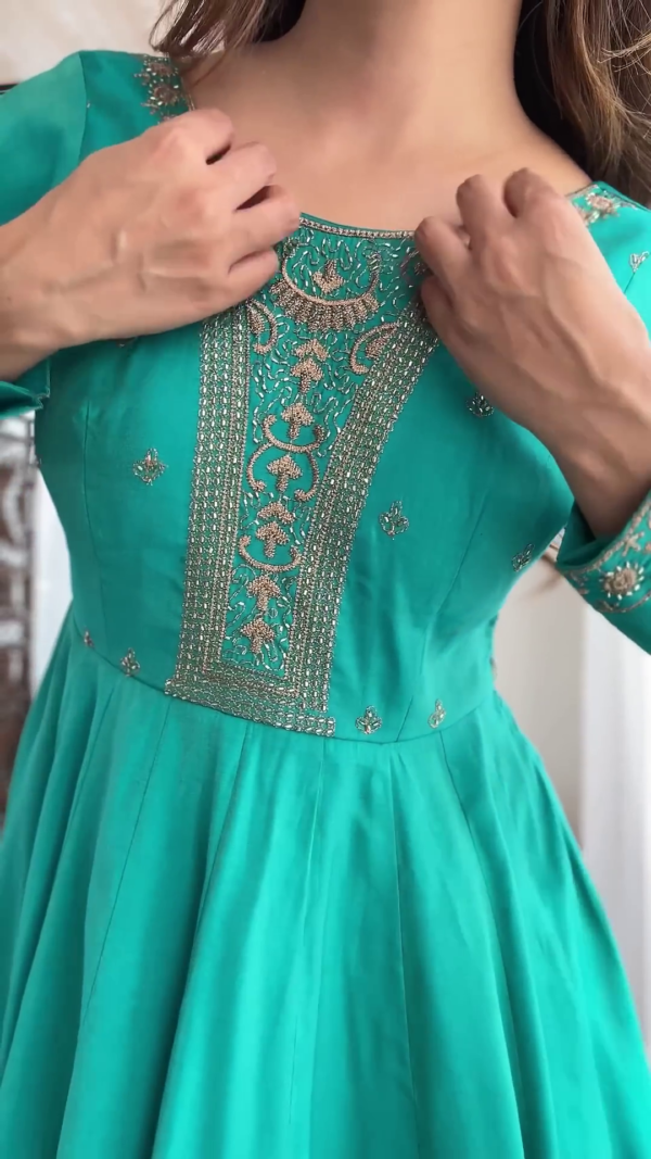 2734-4.png Emerald Teal Silk Anarkali Set with Intricate Zari and Threadwork Bodice