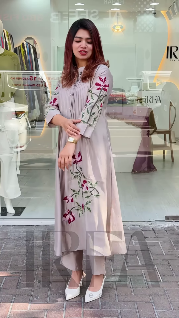 43-1.png Elegant Grey Floral Embroidered Long Kurti