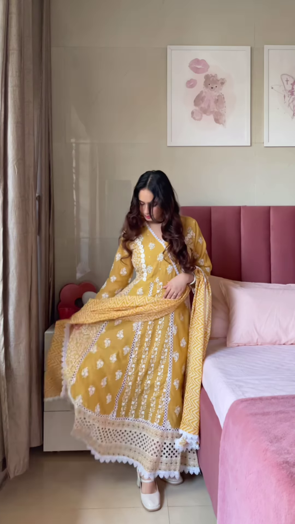 Elegant Lilac Embroidered Anarkali Suit