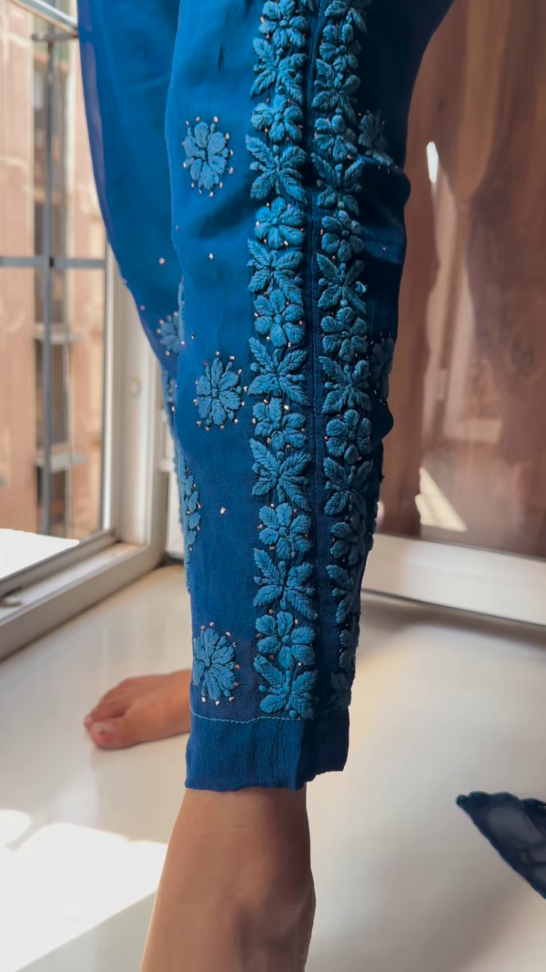 Royal Blue Hand-Embroidered Chikankari Suit – Exquisite Floral Elegance