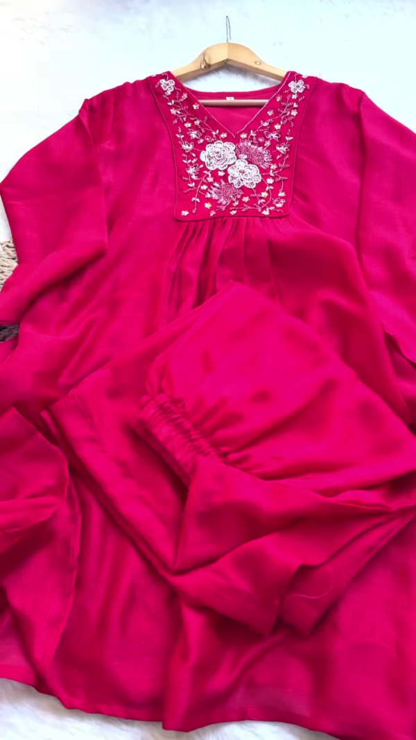 66-1.png Radiant Rose Pink Embroidered Suit – A Timeless Ethnic Masterpiece
