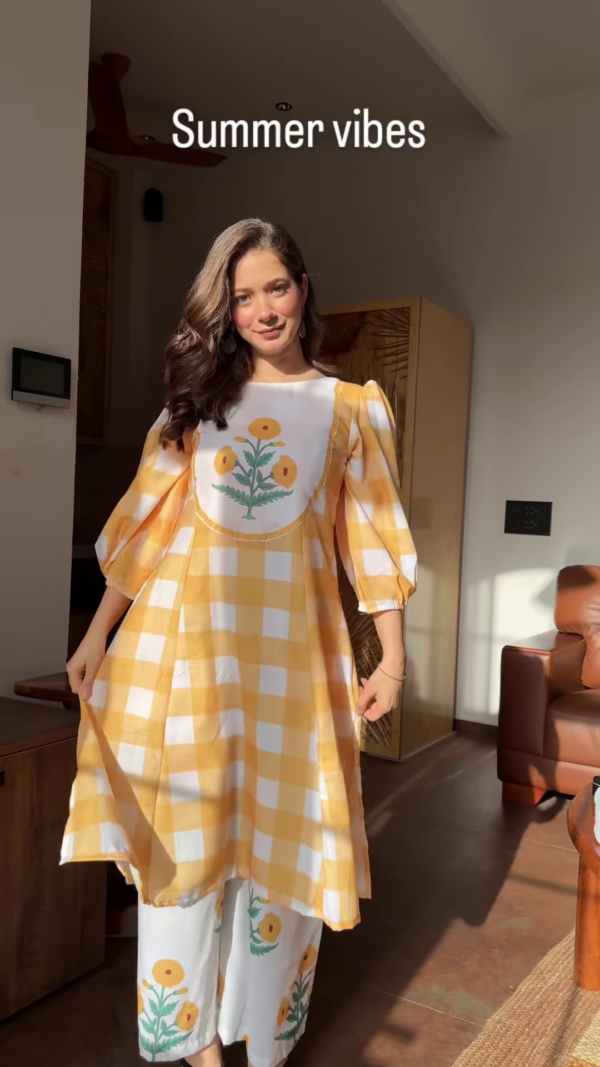 Summer Gingham: Puff-Sleeve Kurti & Floral Palazzo Set
