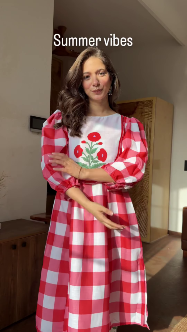 Summer Gingham: Puff-Sleeve Kurti & Floral Palazzo Set