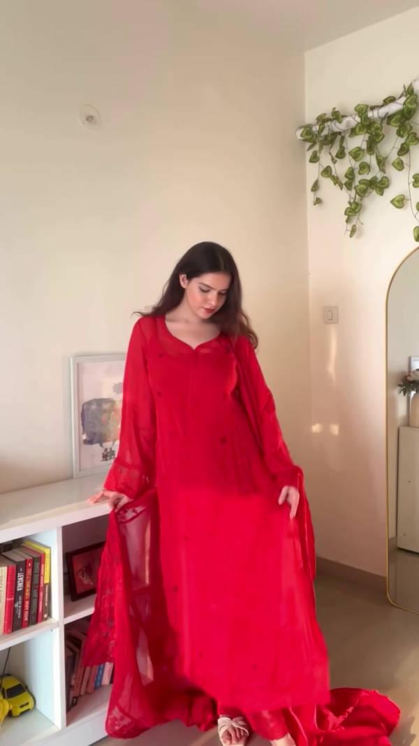 Rose Quartz: Organza Silk Suit with Tulip Motifs
