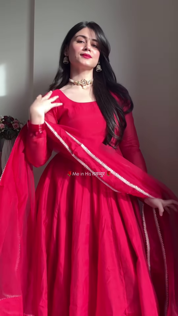 Crimson Blossom: Embroidered V-Neck Cotton Kurti Set