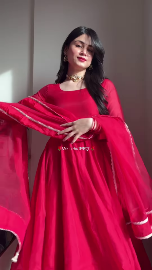 Crimson Blossom: Embroidered V-Neck Cotton Kurti Set