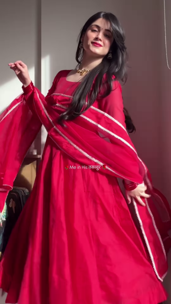 Crimson Blossom: Embroidered V-Neck Cotton Kurti Set