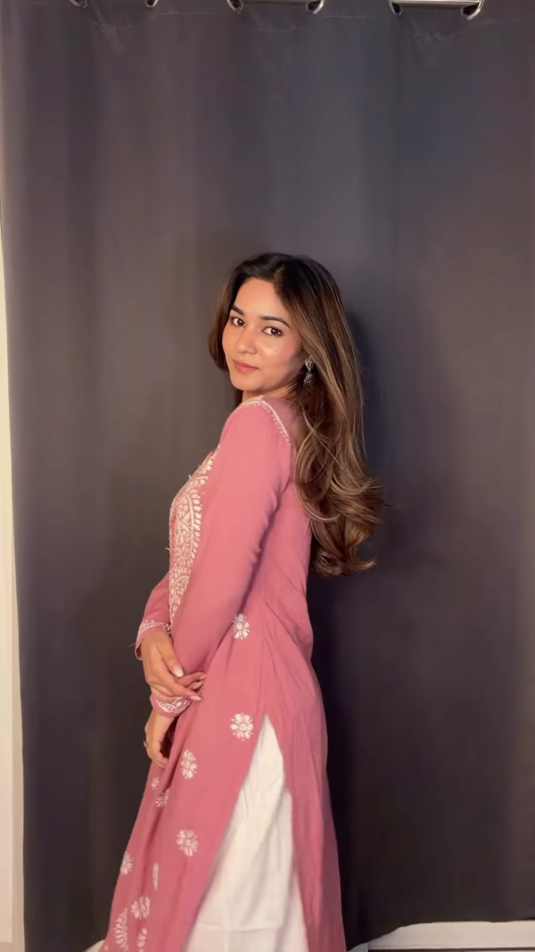 Onyx & Ivory: Monochrome Floral Chikankari Kurti