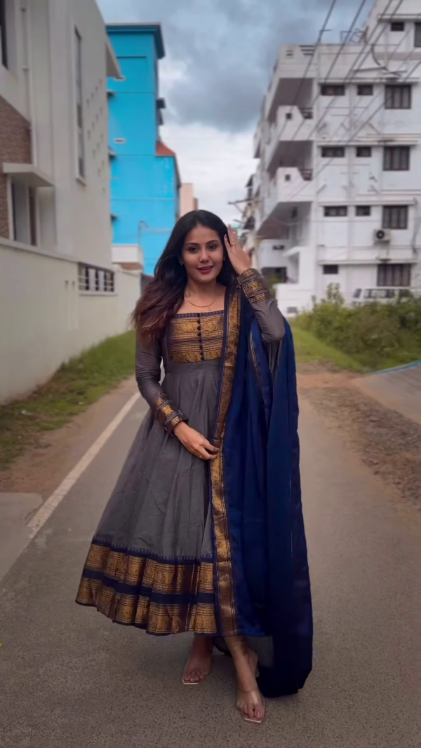 Charcoal Heritage: Mangalagiri Silk-Cotton Anarkali Set