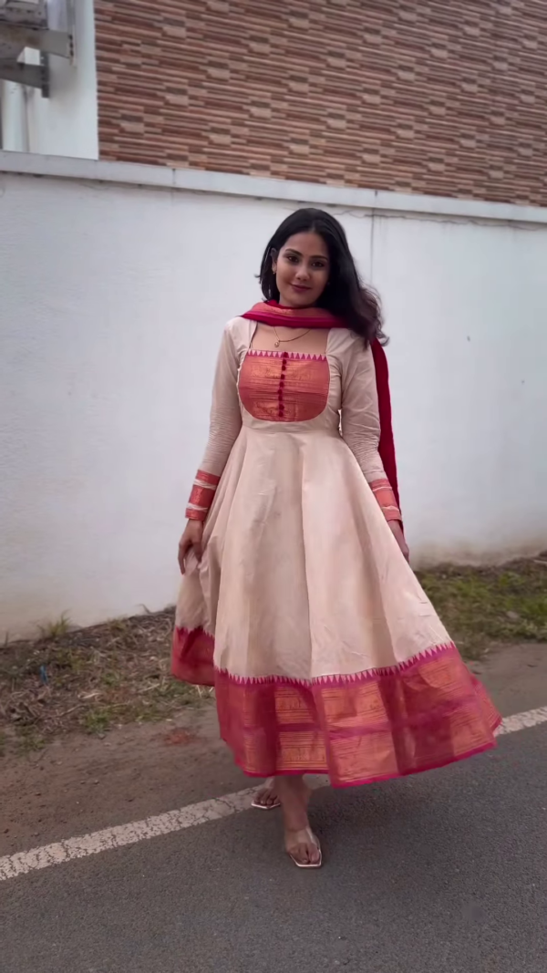 Charcoal Heritage: Mangalagiri Silk-Cotton Anarkali Set