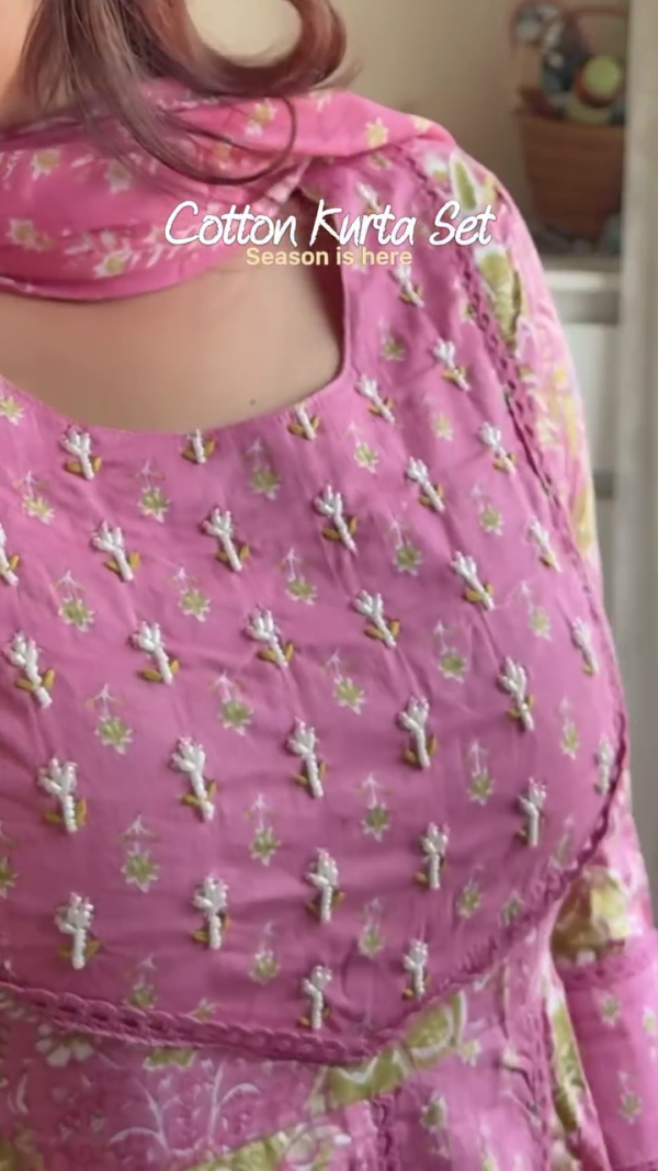 Orchid Grace: Floral Printed Cotton Alia-Cut Kurta Set