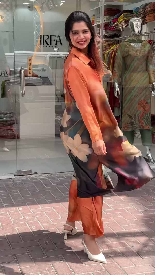 91-1.png Elegant Floral Printed Satin Co-ord Set